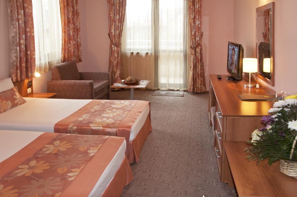 Hotel Real Φιλιππούπολη Δωμάτιο φωτογραφία