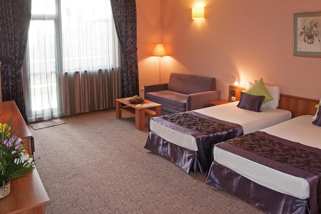Hotel Real Φιλιππούπολη Δωμάτιο φωτογραφία